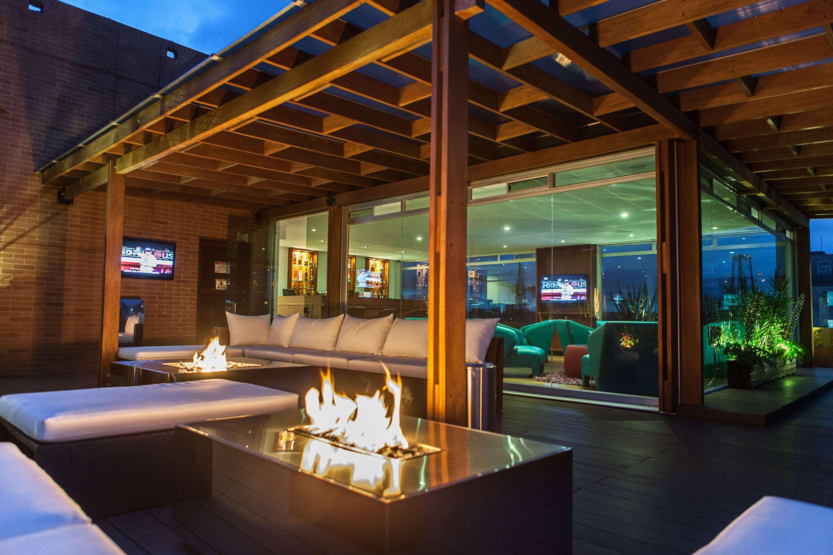 Best Western Plus 93 Park Hotel Bogota Ngoại thất bức ảnh The Sky Bar