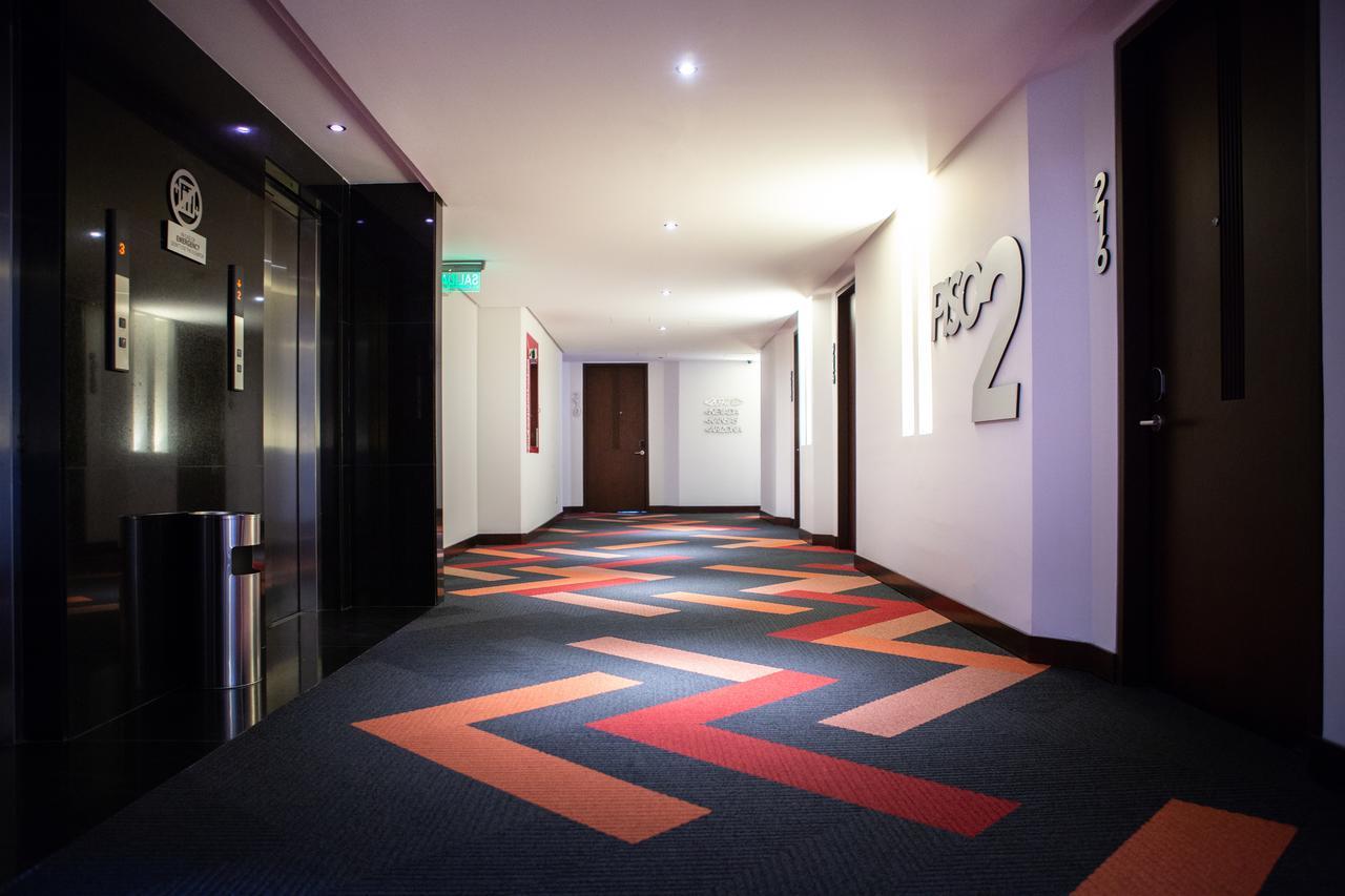Best Western Plus 93 Park Hotel Bogota Ngoại thất bức ảnh A corridor at the hotel