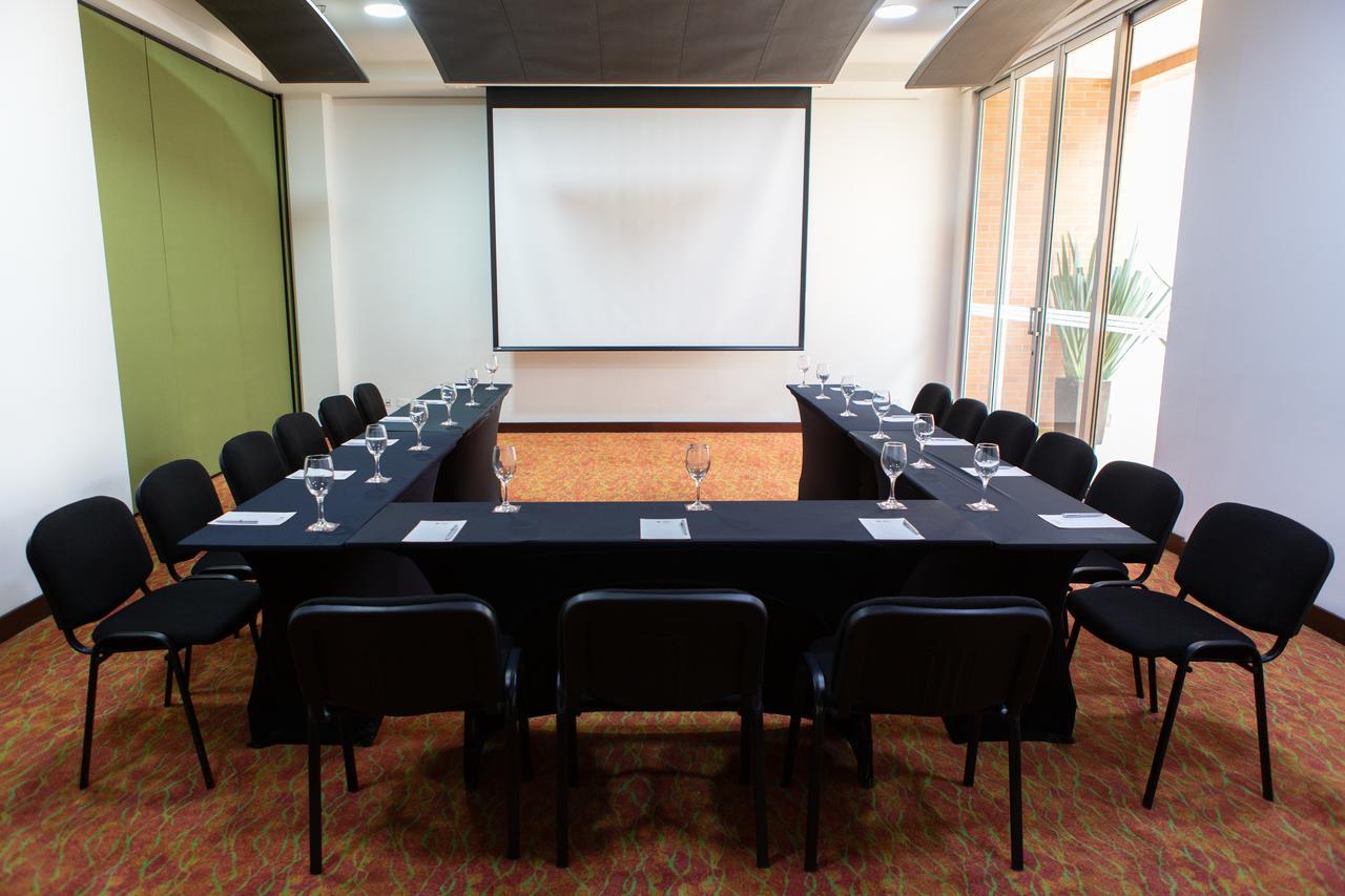 Best Western Plus 93 Park Hotel Bogota Ngoại thất bức ảnh Meeting room